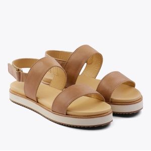 Nisolo go-to flatform sandal, almond, size 8 never worn